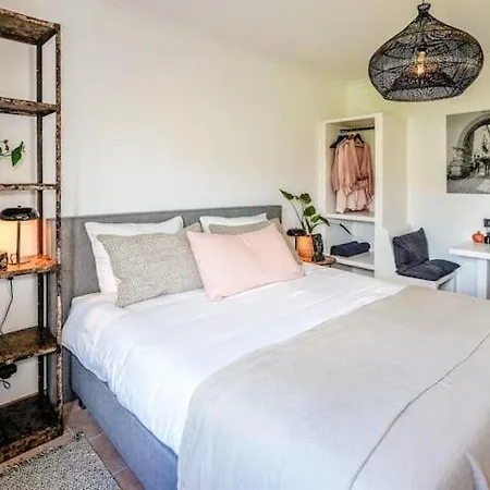 Silvess Bed & Breakfast *