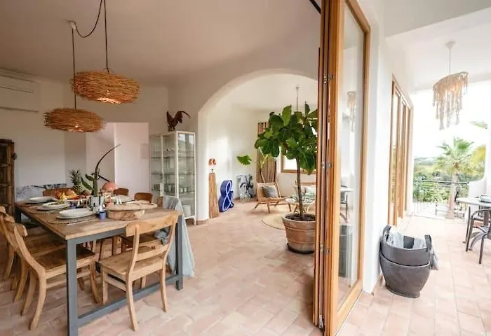 Bed & Breakfast Silvess *